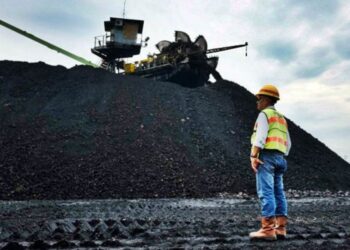 Mengendus Bisnis Buruh Tambang “emas hitam”