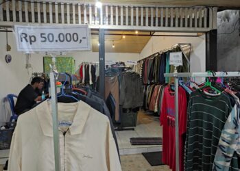 Thrift Fashion, Alternatif Usaha Anak Muda Tabalong Raih Cuan