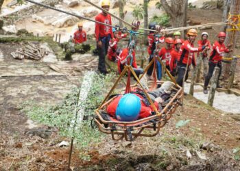 Dua Relawan Tabalong Ikuti Sekolah Vertical Rescue