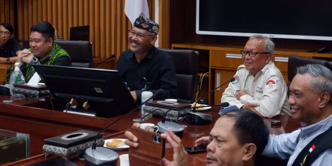 Kesbangpol Tabalong Ajak FKDM dan FPK Studi Tiru ke Bandung