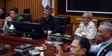 Kesbangpol Tabalong Ajak FKDM dan FPK Studi Tiru ke Bandung