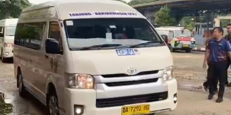 Resmi, “Taksi Hiace” Tabalong Mulai Beroperasi Hari Ini