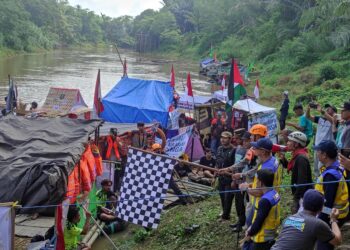 Aksi Bersihkan Sungai Tabalong dalam Bamasung V