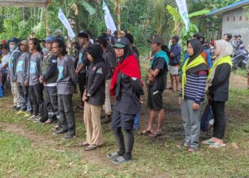 Mahasiswa Pencinta Alam Ikut “Pungut Sampah” di Bamasung V Tabalong