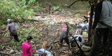 4,5 Ton Sampah Berhasil Dibersihkan dari Sungai Mangkusip