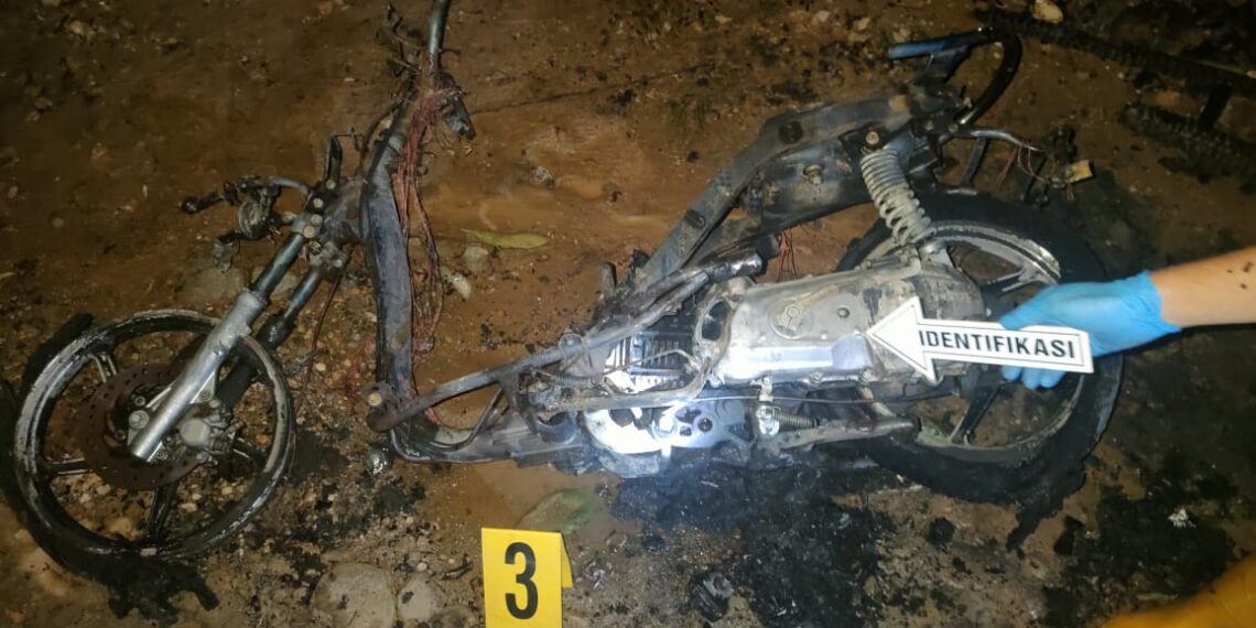 Warung di Kapar Terbakar, Pasutri Luka Bakar