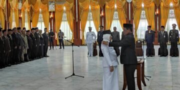 Resmi, Hj. Hamida Munawarah Jabat Pj Bupati Tabalong