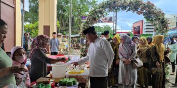 Bupati Tabalong Doakan Dagangan Pasar Ramadhan Laris Manis