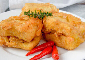 Nikmatnya Tahu Isi Udang Kukus, Lengkap dengan Saus Cocolan