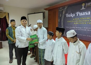 Anak Panti Asuhan Hidayatullah “Sumringah” Terima Bingkisan dari Hipmi Tabalong