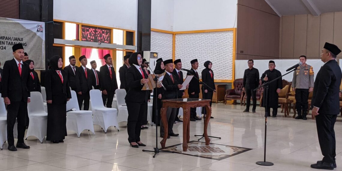 Resmi Dilantik, Pemkab Tabalong Pinta Panwaslu Kecamatan Jaga Netralitas di Pilkada