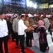 Pertama Kali Menteri AHY Dampingi Presiden Serahkan Sertipikat Tanah