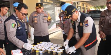Puluhan Personil Polres Tabalong Tes Urine, Ini Hasilnya