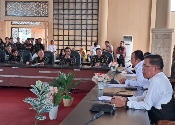 Luruk DPRD Ratusan Anggota BPD se Tabalong Tuntut Kenaikan Uang Tunjangan