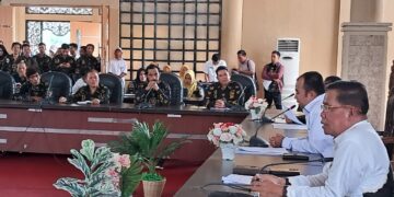 Luruk DPRD Ratusan Anggota BPD se Tabalong Tuntut Kenaikan Uang Tunjangan