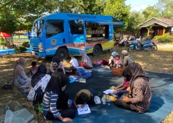 Serunya Lomba Menggambar di Perpustakaan Muara Uya