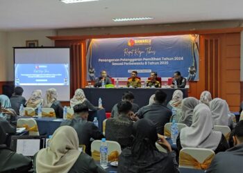 Anggota Panwaslu Tabalong Simulasi Tangani Pelanggaran Pilkada