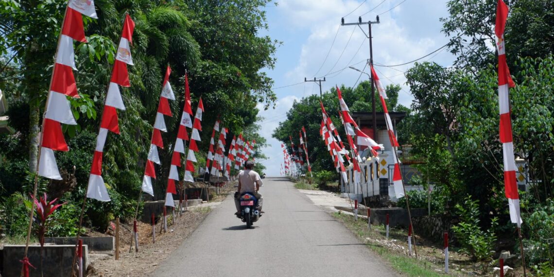 HUT RI ke 79, Masyarakat Tabalong Mulai Kibarkan Bendera Merah Putih