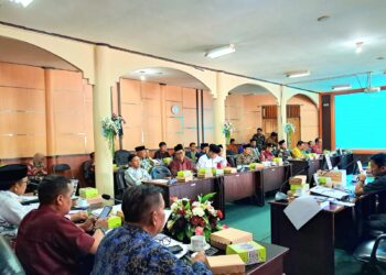 DPRD Tabalong Gelar Uji Publik Raperda Penyelenggaraan Pesantren