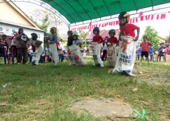 Serunya Lomba HUT RI di Komplek SIP-SMP Padat Karya