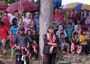 Kuda Kepang “Mekar Sari” Meriahkan HUT ke 79 RI di Tabalong