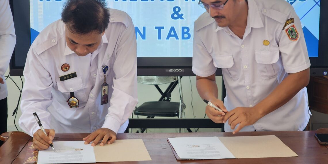 Belajar Bahasa Isyarat, Rutan Tanjung Gandeng SLB