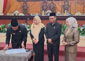 Sidang Paripurna DPRD Tabalong Tetapkan Pimpinan 3 Komisi