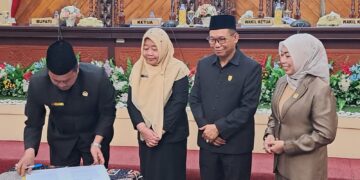 Sidang Paripurna DPRD Tabalong Tetapkan Pimpinan 3 Komisi