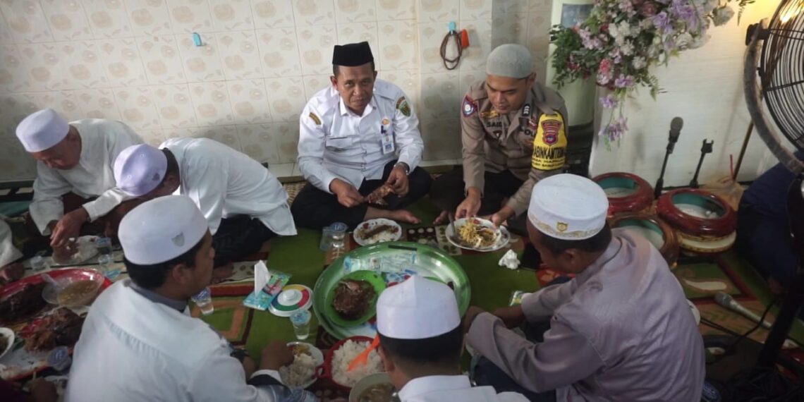 Lestarikan Makan Batalam, Kecamatan Banua Lawas Gelar Maulid di Lapangan 17 Mei