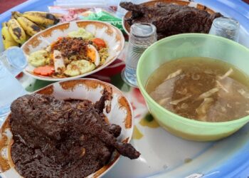 Menggali Makna Tradisi Makan “Batalam” di Banua Lawas
