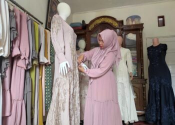 Berawal dari Hobi, Tuti Sukses Kembangkan Usaha Busana di Tanjung