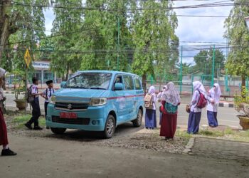Edaran Disdikbud Efektif Dilaksanakan, Armada Dishub Tabalong Belum Cukup Angkut Pelajar
