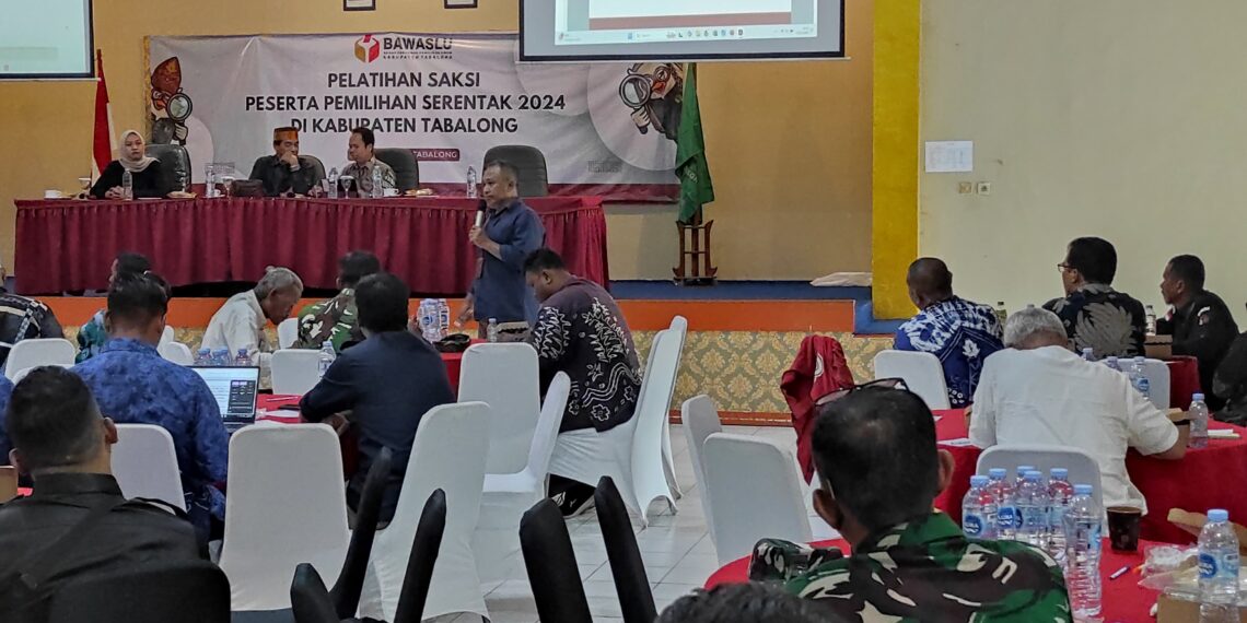 Bawaslu Tabalong Latih Koordinator Saksi Paslon Pilkada