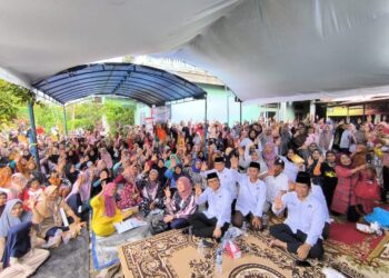 Di Sambut Antusias, Kedatangan H Fani ke Kambitin Raya Sudah Ditunggu-tunggu Warga