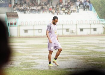 Becek dan Penuh Kubangan, Rizky Pora Pinta Pemda Tabalong Benahi Stadion Pembataan