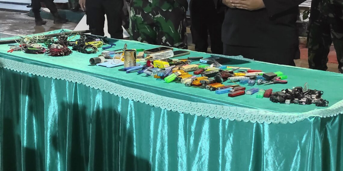 “Bersih-Bersih” Petugas Gabungan Dapati Pisau Buatan di Lapas Tanjung