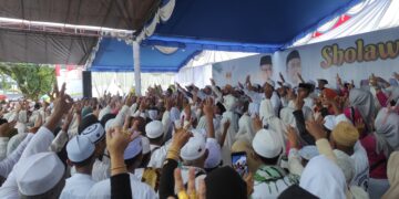 Akhiri Masa Kampanye, H Fani-Habib Taufan Sholawatan Bersama Alim Ulama dan Ribuan Warga Tabalong