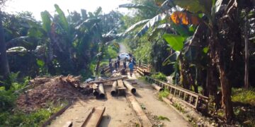 Oprit Jembatan Nyali Uwie Longsor, PUPR Tabalong Lakukan Ini