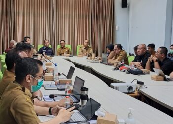 Wabup Rapat Peningkatan Kualitas Layanan RSUD HBK Tabalong