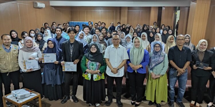 Pemuda Pelopor Latih Publik Speaking Anak Muda Tabalong