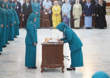 Dilantik Jadi Ketua TP PKK Tabalong, Hj Desi Suryanti Siap Kolabarosi Sukseskan Visi Misi Daerah