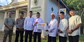 Awali Safari Ramadan, H Fani Serahkan WiFi Gratis di Desa Tamunti