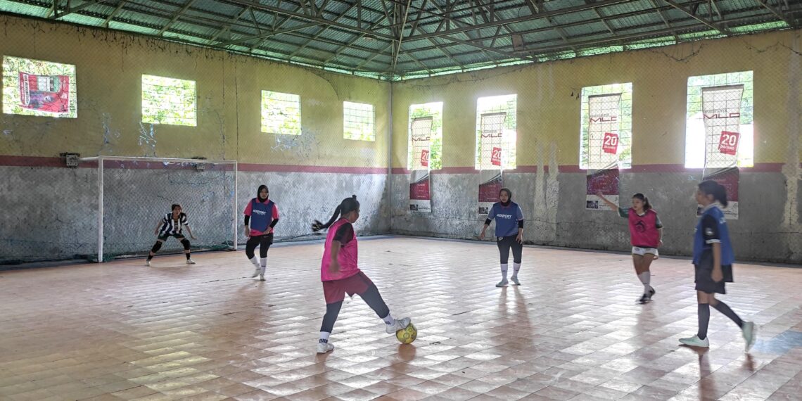 Afkab Tabalong Gelar Seleksi, Puluhan Pemain Futsal Putri Unjuk Kemampuan