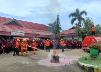 BPBD Tabalong Edukasi Pelajar SMAN 2 Tanjung Cara Penanggulangan Kebencanaan
