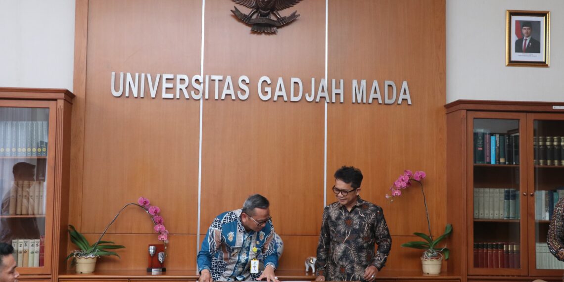 Tingkatkan SDM, Pemkab Tabalong Tandatangani Kerjasama dengan UGM