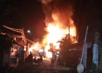 Permukiman Warga di Ujung Murung Diamuk Jago Merah, 7 Rumah Warga Ludes Terbakar