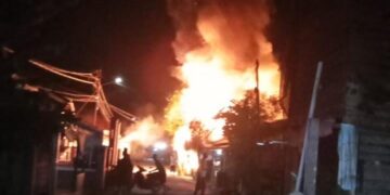 Permukiman Warga di Ujung Murung Diamuk Jago Merah, 7 Rumah Warga Ludes Terbakar