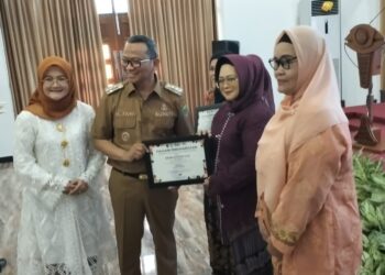 Pelarian dalam Senja: Kisah Diana dan Perjuangan Melawan Kekerasan