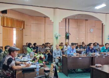 Puluhan Warga Desa Wayau “Ngadu” Ke DPRD Tabalong, Ada Apa?