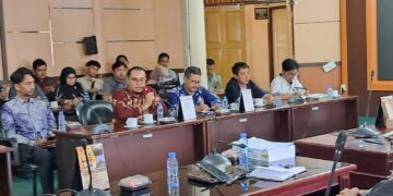Anggota DPRD Tabalong Apresiasi Warga Wayau Berani “Bersuara Lantang” Kritik Pemerintahan Desanya